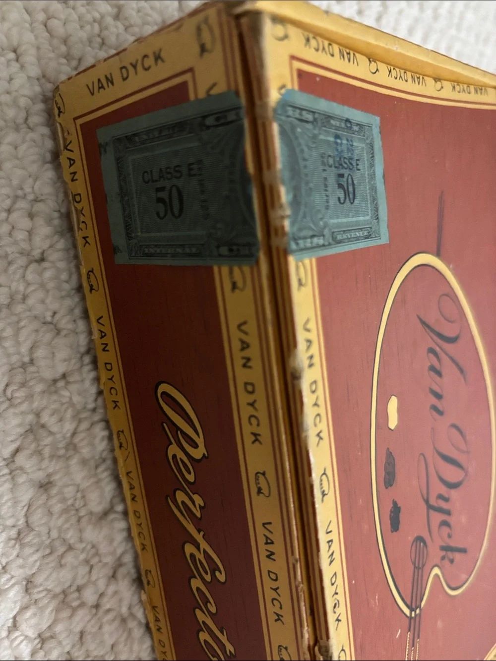 Vintage 1955 Van Dyck Perfecto Cigar Box 10